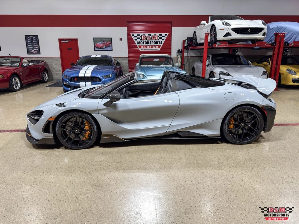2022 McLaren 765LT Spider - Image 2 of 21