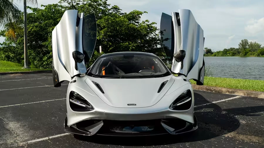 2022 McLaren 765LT Spider - Image 11 of 31