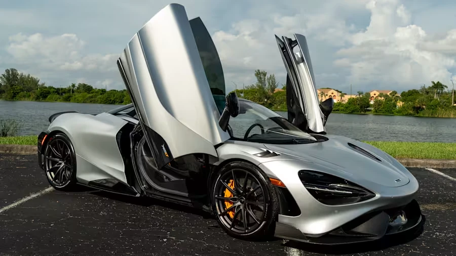 2022 McLaren 765LT Spider - Image 15 of 31