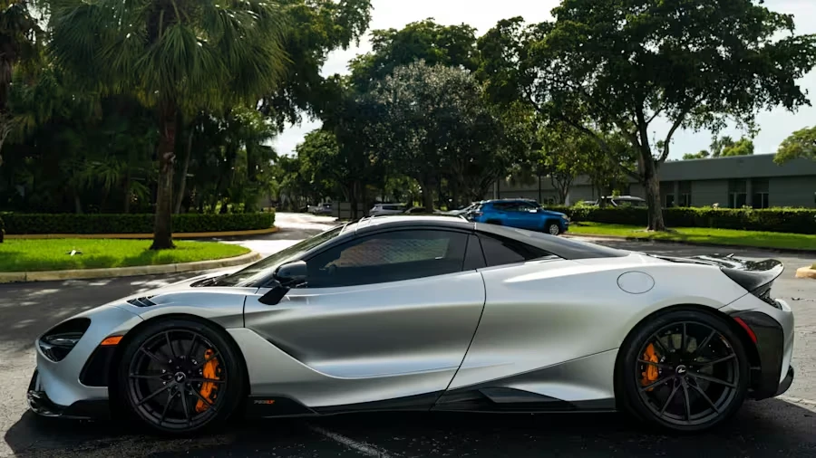 2022 McLaren 765LT Spider - Image 7 of 31