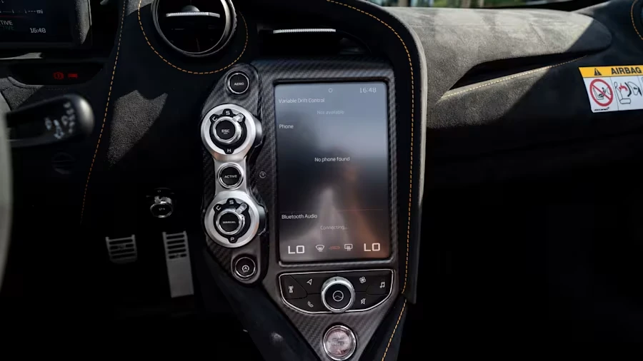 2022 McLaren 765LT Spider - Image 27 of 31