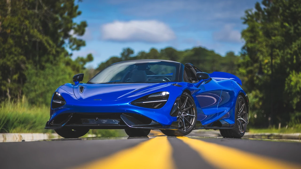 2022 McLaren 765LT Spider - Image 11 of 21