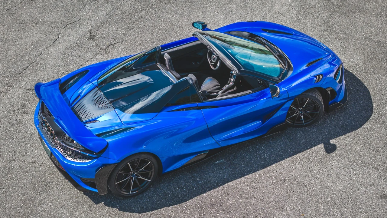 2022 McLaren 765LT Spider - Image 13 of 21