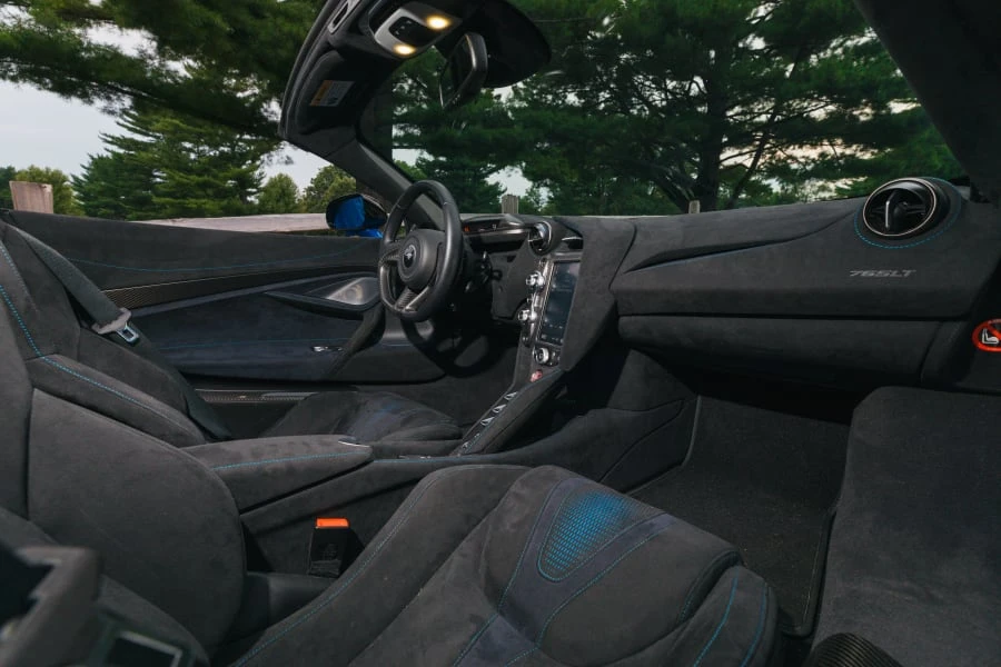 2022 McLaren 765LT Spider - Image 29 of 31