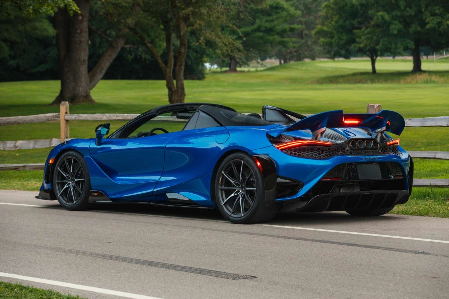 2022 McLaren 765LT Spider - Image 24 of 31