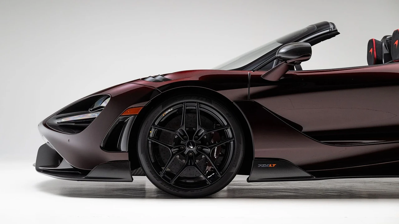 2022 McLaren 765LT Spider - Image 31 of 31