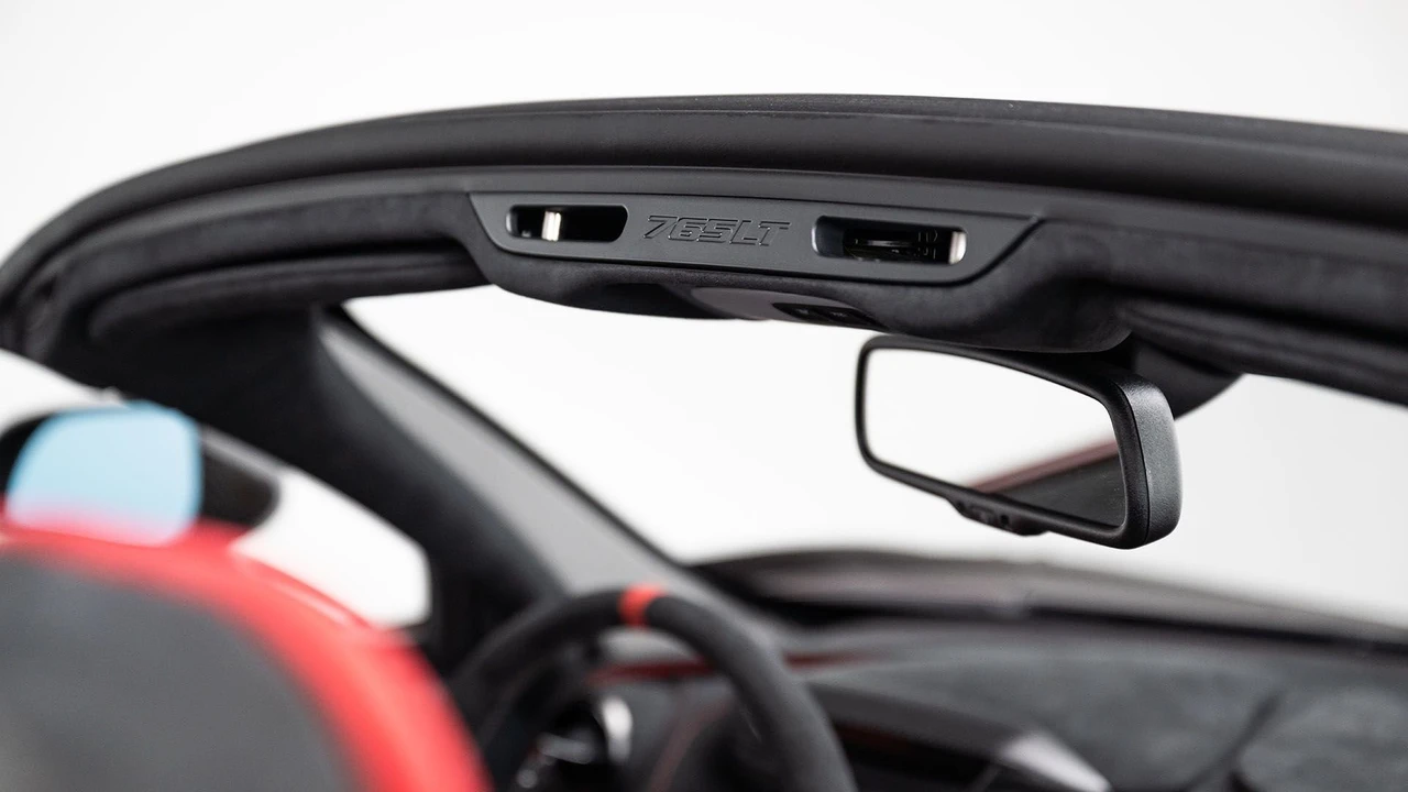 2022 McLaren 765LT Spider - Image 8 of 31