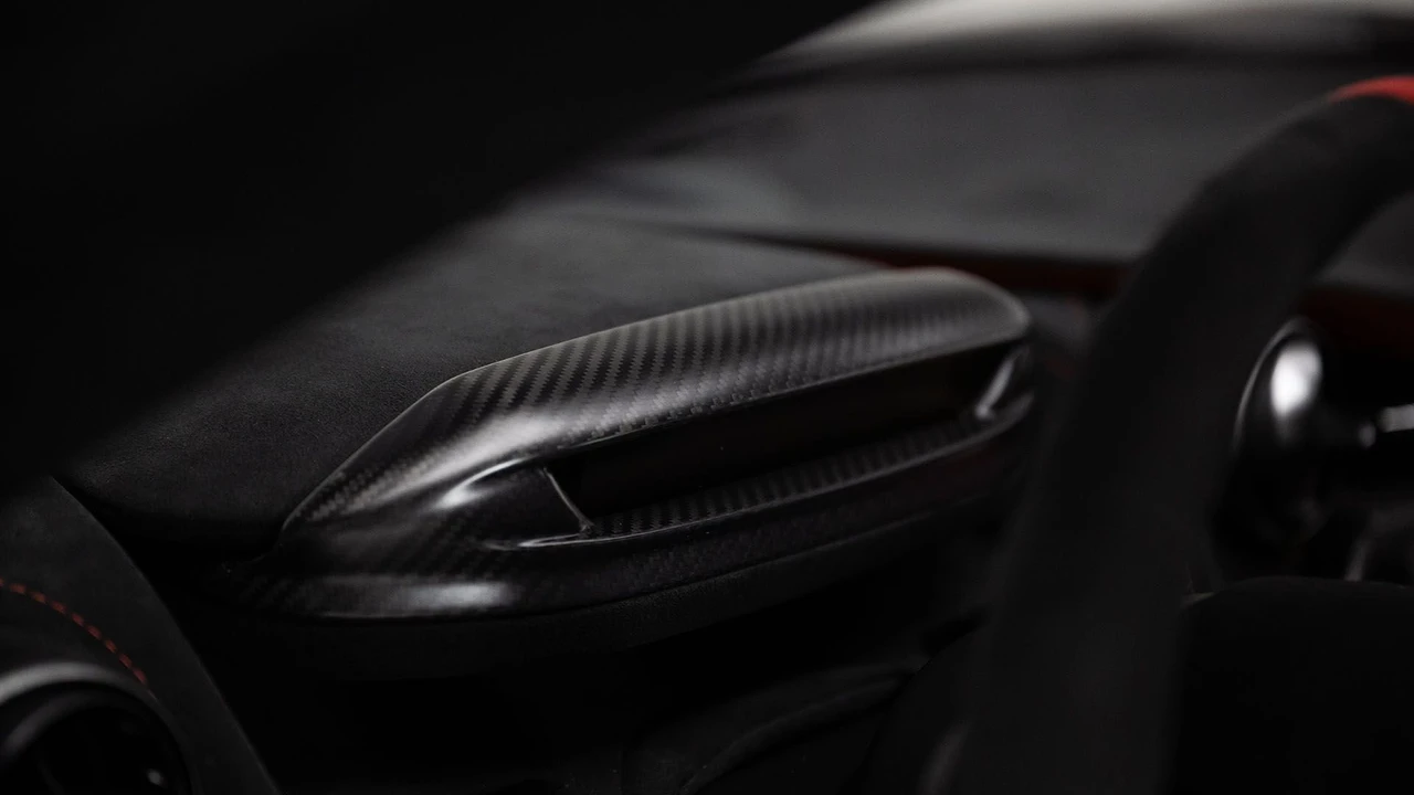 2022 McLaren 765LT Spider - Image 3 of 31