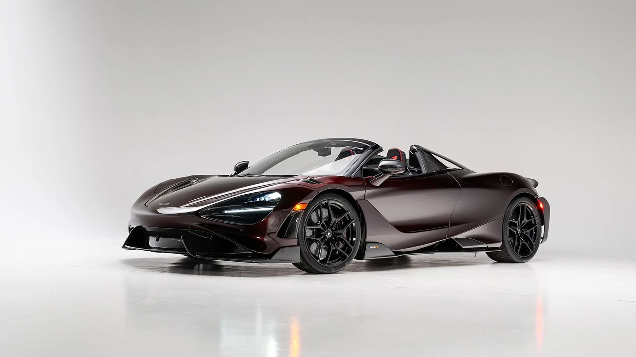 2022 McLaren 765LT Spider - Image 14 of 31