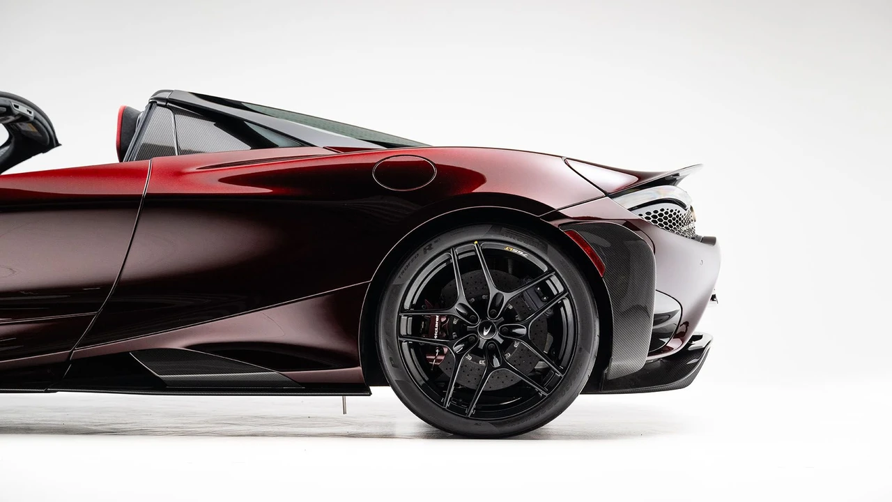 2022 McLaren 765LT Spider - Image 28 of 31