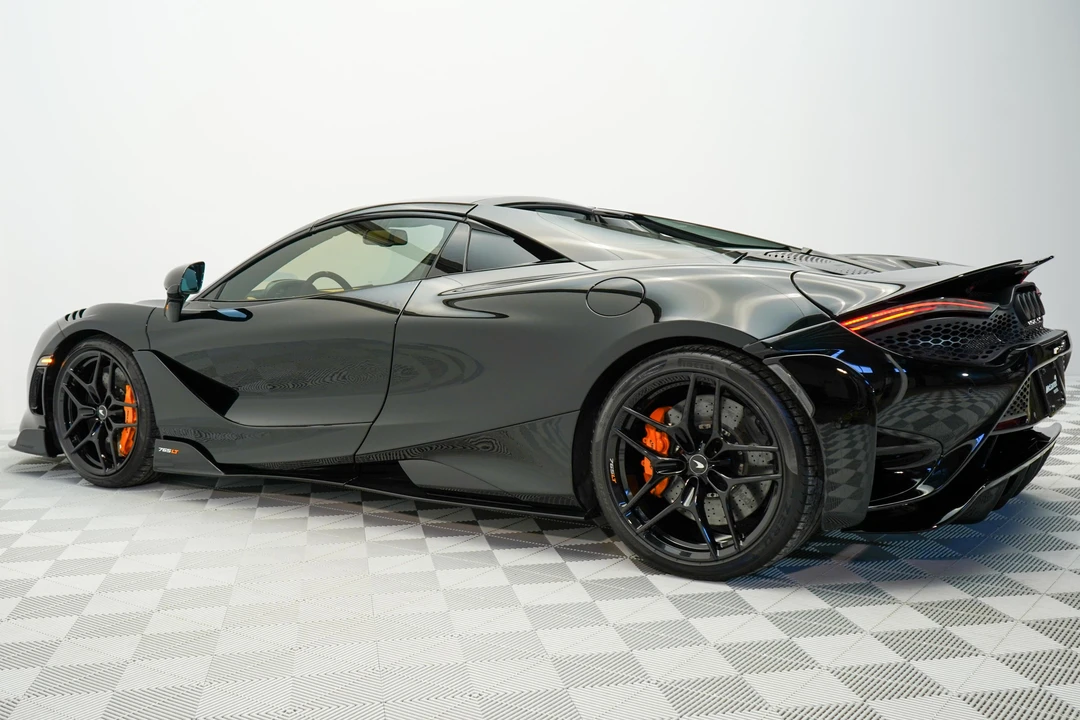 2022 McLaren 765LT Spider - Image 3 of 31