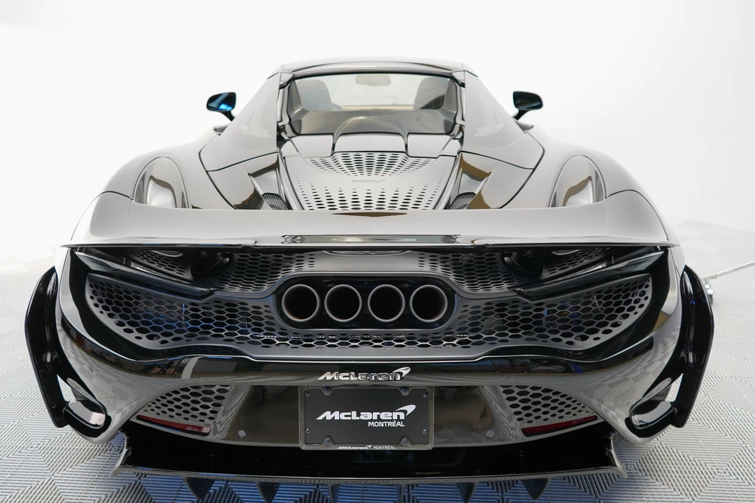 2022 McLaren 765LT Spider - Image 17 of 31