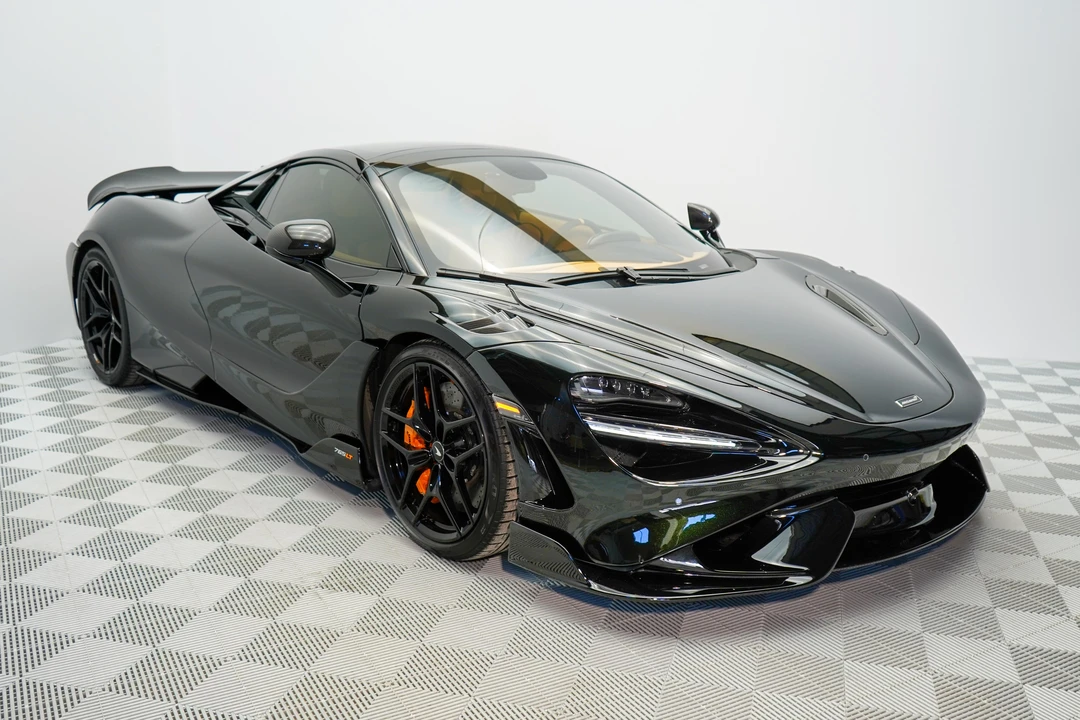 2022 McLaren 765LT Spider - Image 27 of 31
