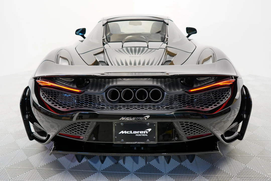 2022 McLaren 765LT Spider - Image 18 of 31