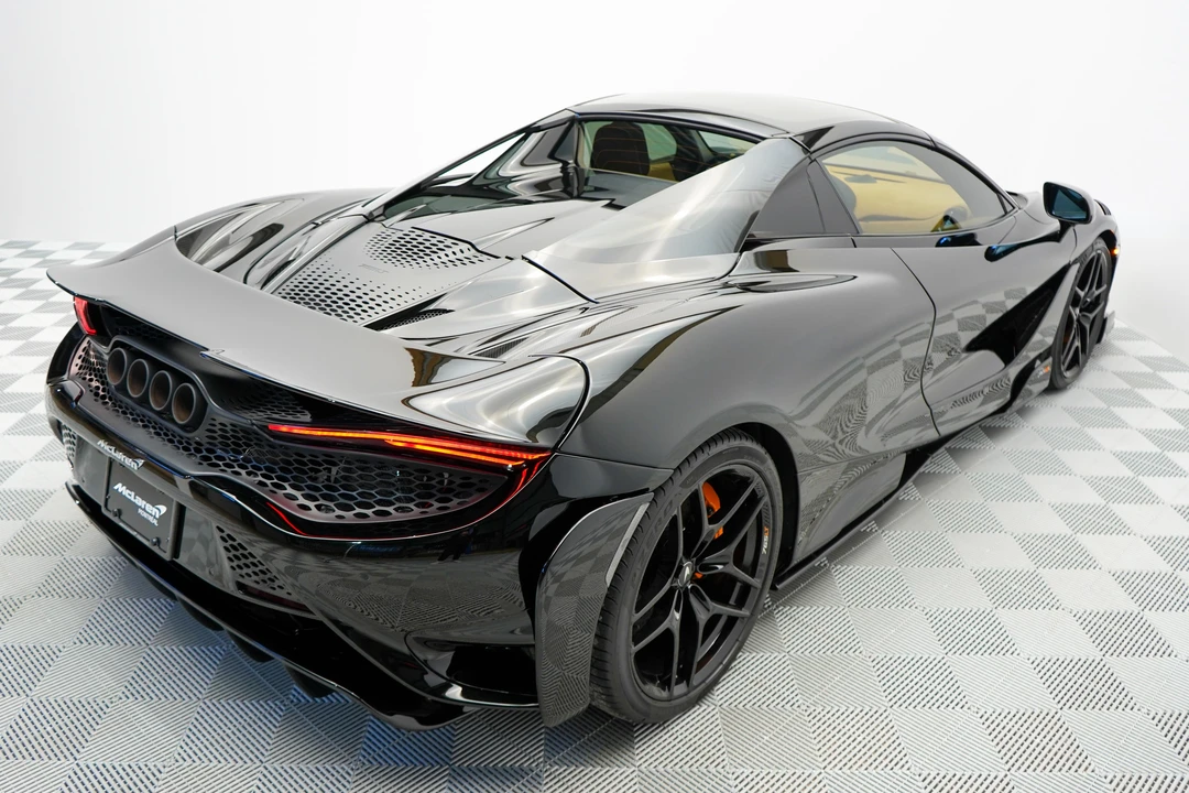2022 McLaren 765LT Spider - Image 21 of 31