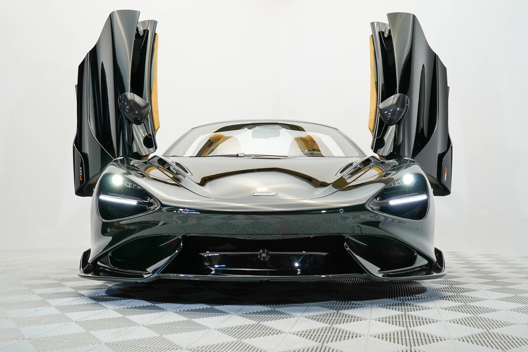 2022 McLaren 765LT Spider - Image 30 of 31