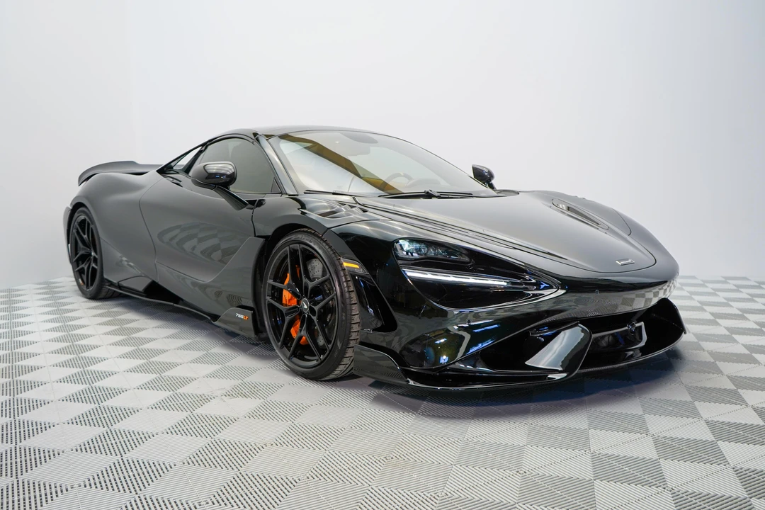 2022 McLaren 765LT Spider - Image 26 of 31
