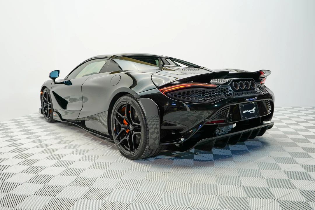 2022 McLaren 765LT Spider - Image 15 of 31