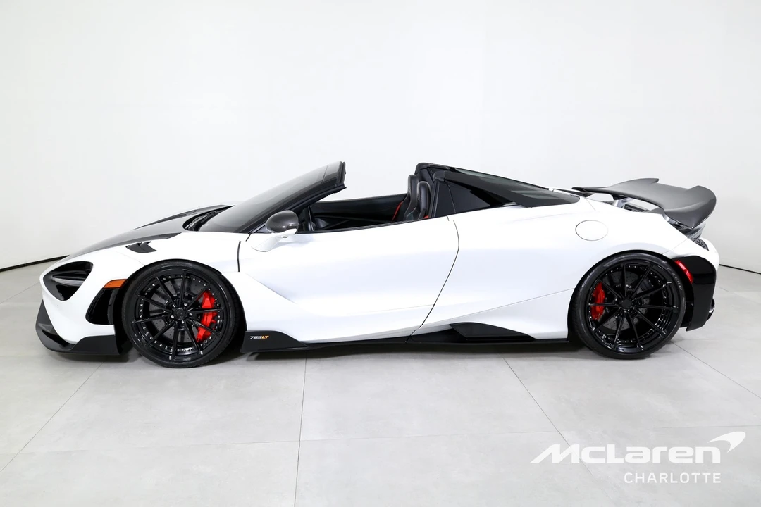 2022 McLaren 765LT Spider - Image 7 of 12