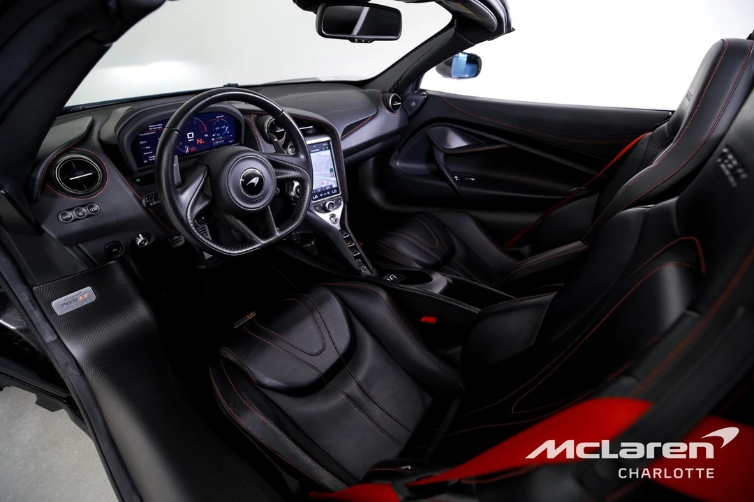 2022 McLaren 765LT Spider - Image 14 of 21
