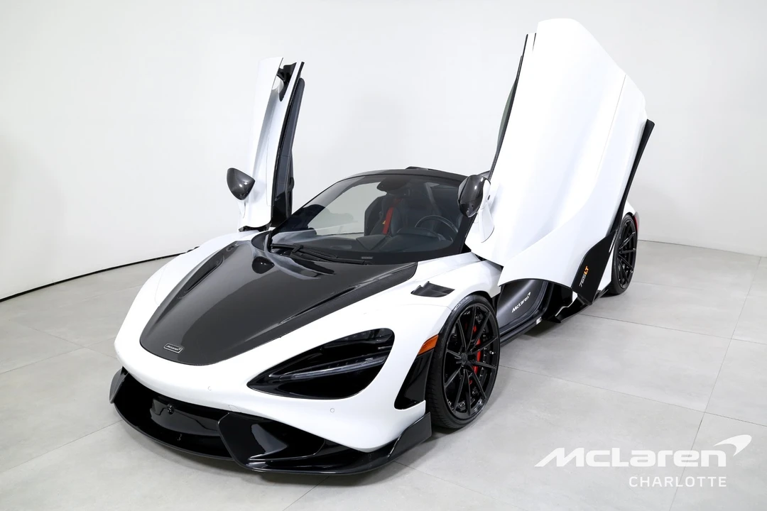 2022 McLaren 765LT Spider - Image 6 of 12