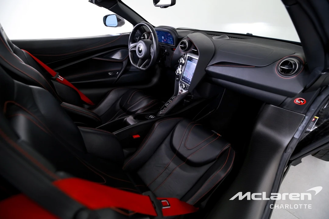 2022 McLaren 765LT Spider - Image 19 of 21