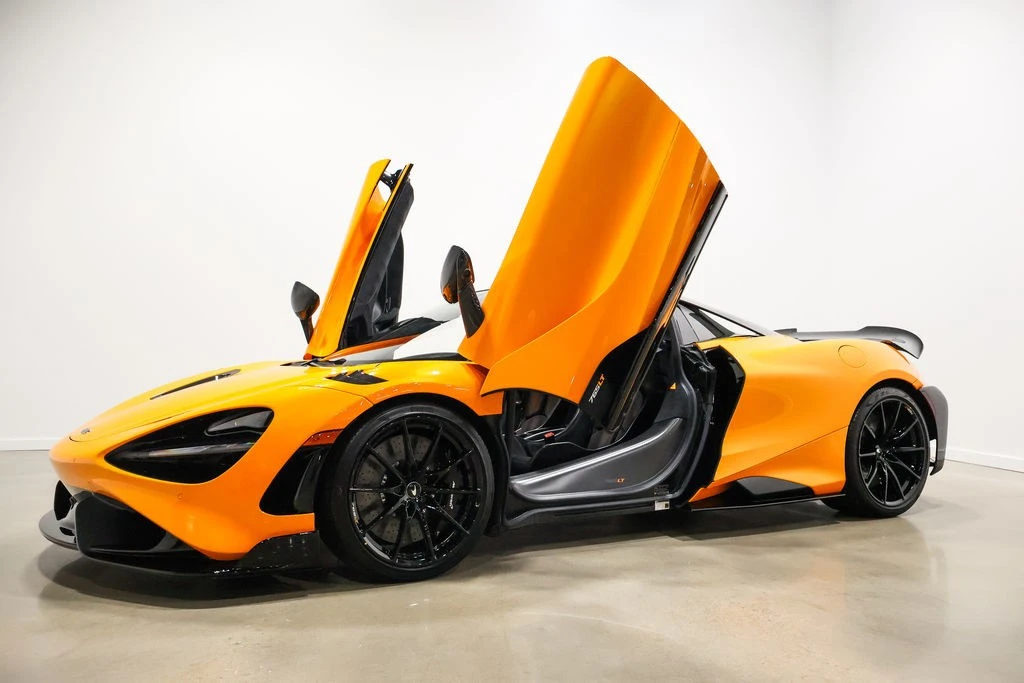 2022 McLaren 765LT Spider - Image 11 of 21