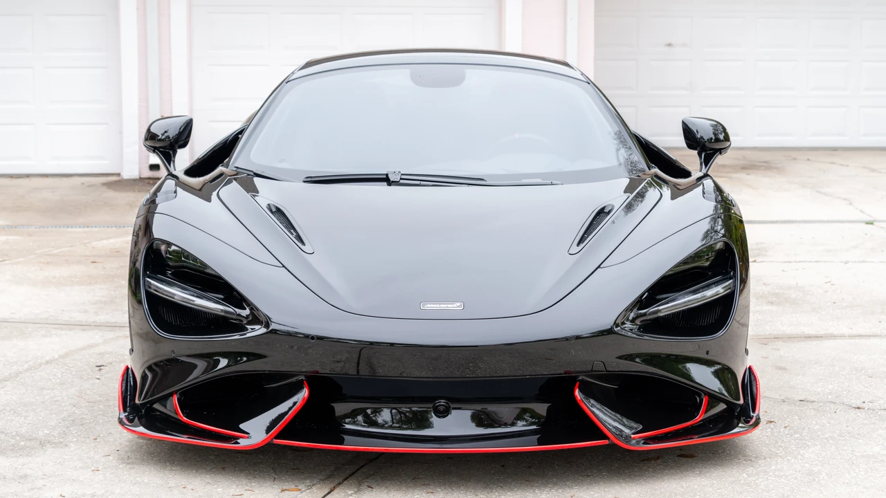 2022 McLaren 765LT Spider - Image 10 of 31