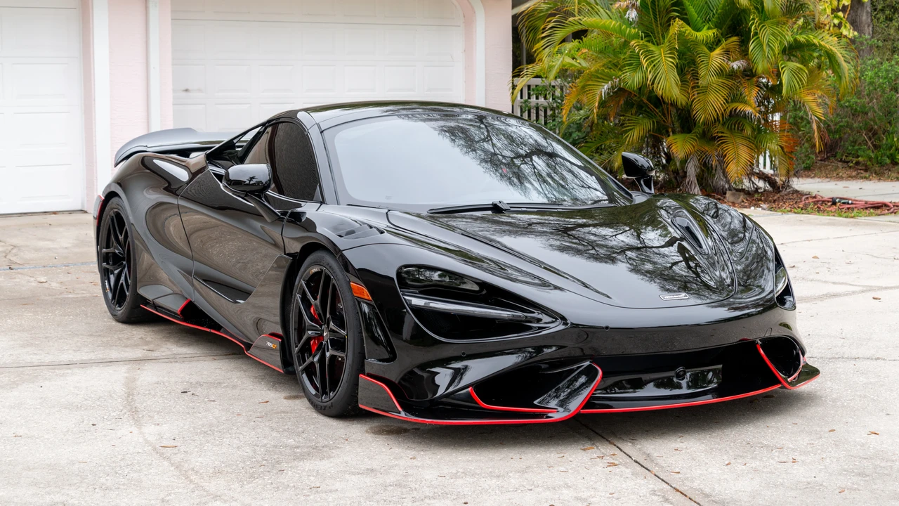 2022 McLaren 765LT Spider - Image 11 of 31