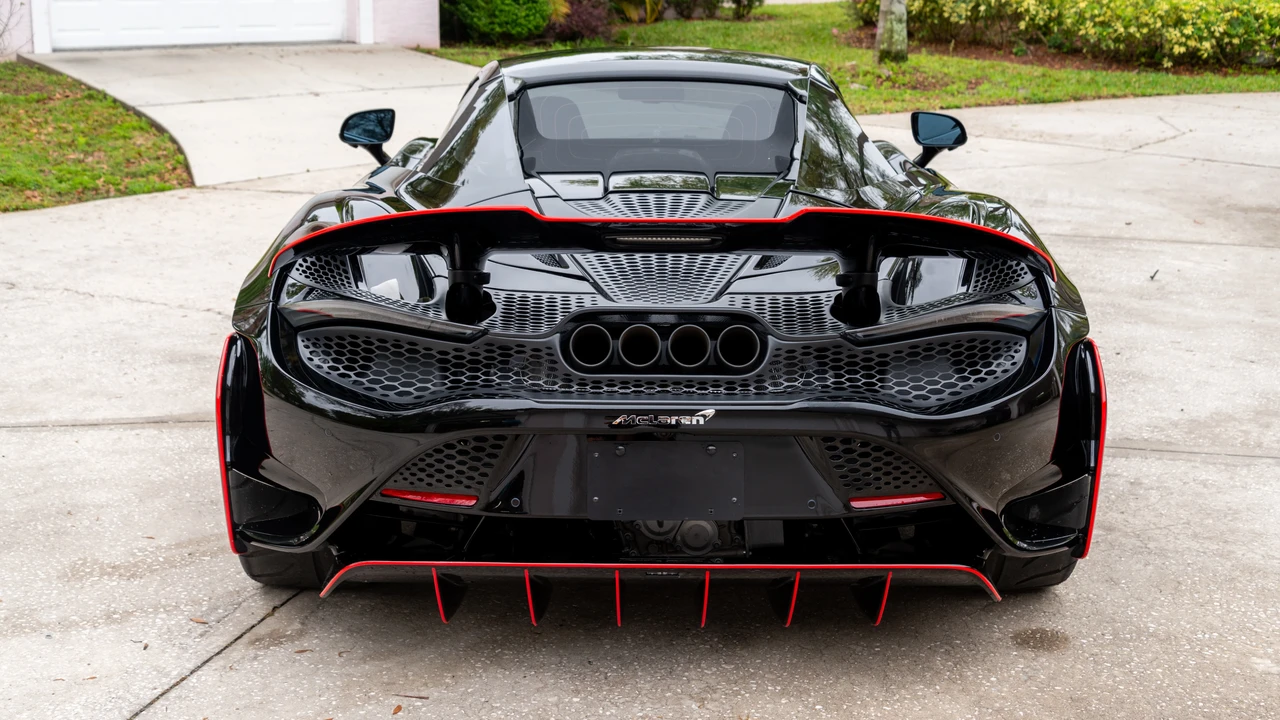 2022 McLaren 765LT Spider - Image 14 of 31