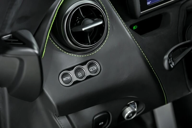 2022 McLaren 765LT Spider - Image 24 of 31