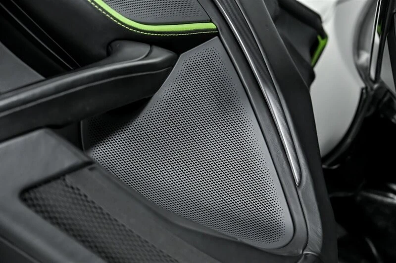 2022 McLaren 765LT Spider - Image 19 of 21