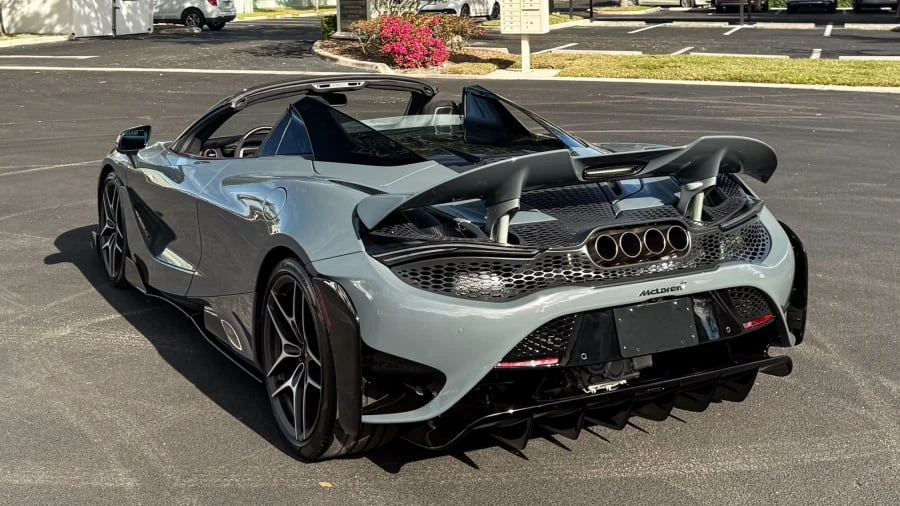 2022 McLaren 765LT Spider - Image 10 of 14