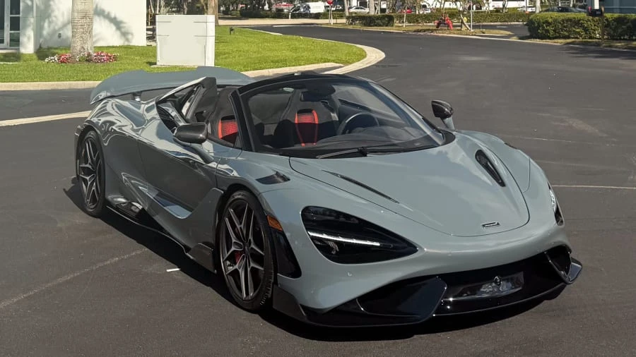 2022 McLaren 765LT Spider - Image 6 of 14