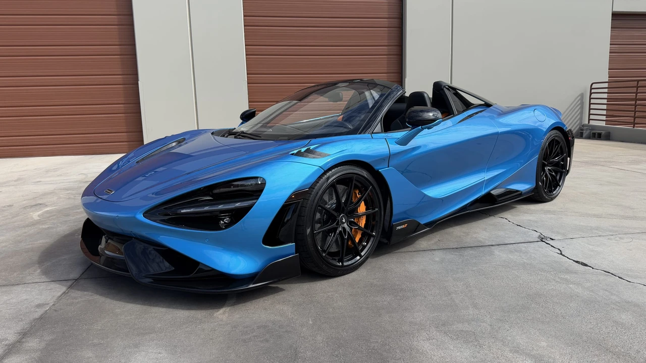 2022 McLaren 765LT Spider - Image 4 of 31