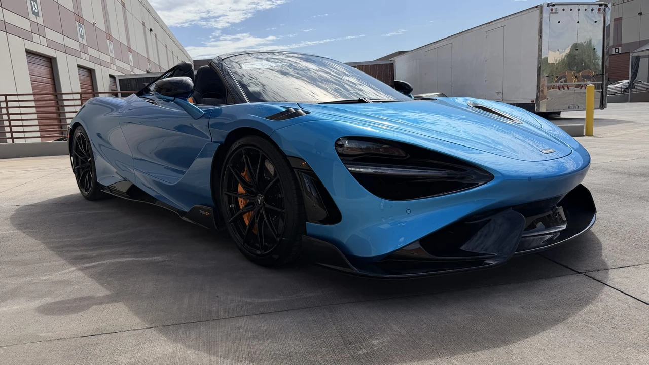 2022 McLaren 765LT Spider - Image 11 of 31