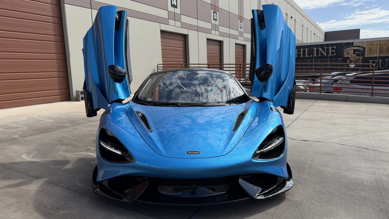 2022 McLaren 765LT Spider - Image 3 of 31