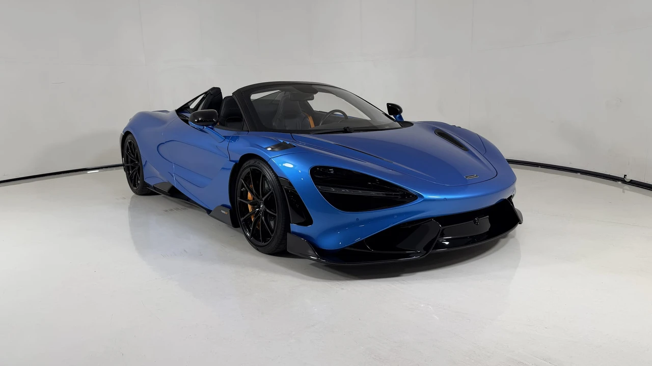 2022 McLaren 765LT Spider - Image 25 of 31