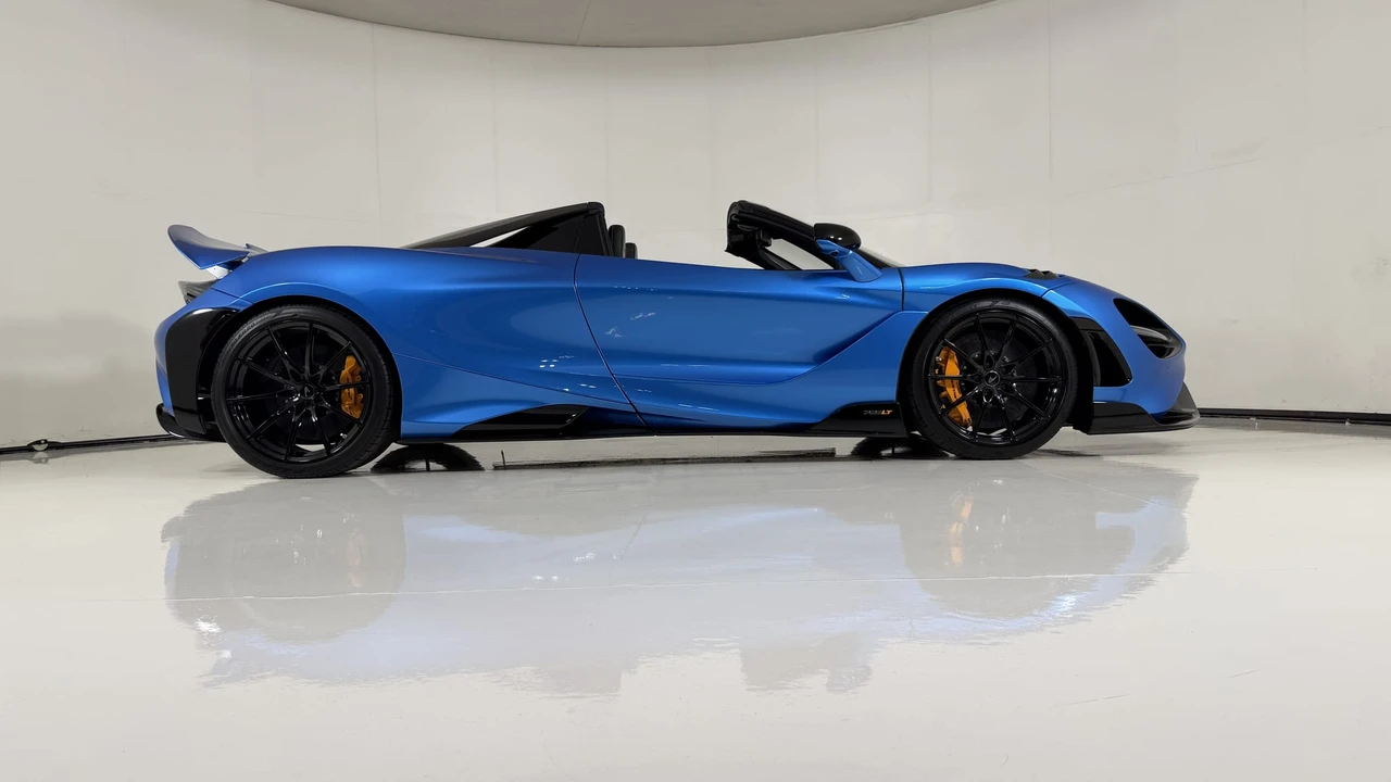 2022 McLaren 765LT Spider - Image 31 of 31