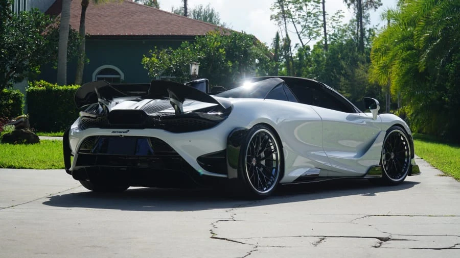 2022 McLaren 765LT Spider - Image 11 of 31