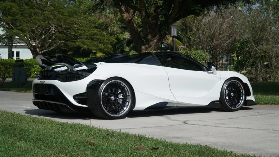 2022 McLaren 765LT Spider - Image 25 of 31