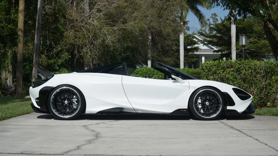 2022 McLaren 765LT Spider - Image 26 of 31