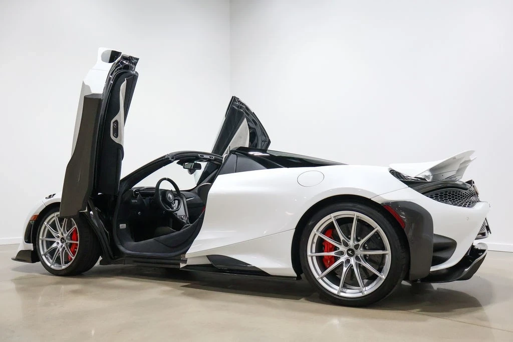 2022 McLaren 765LT Spider - Image 17 of 21