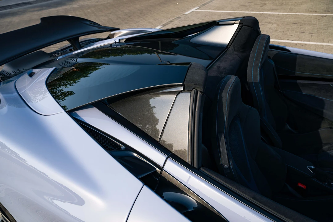 2022 McLaren 765LT Spider - Image 19 of 31