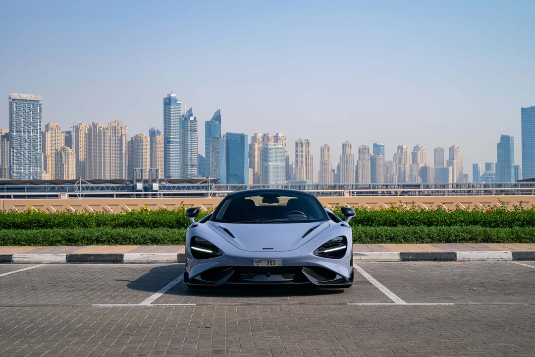 2022 McLaren 765LT Spider - Image 2 of 31