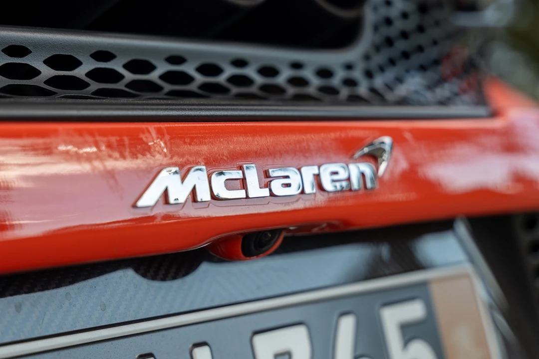 2022 McLaren 765LT Spider - Image 19 of 31