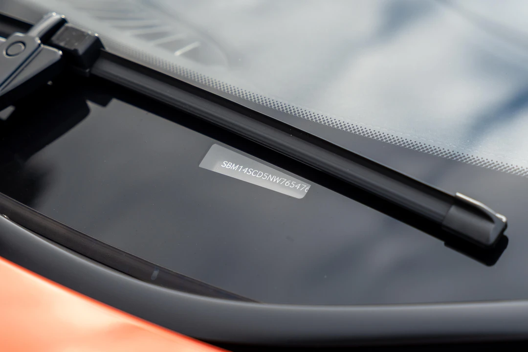 2022 McLaren 765LT Spider - Image 30 of 31