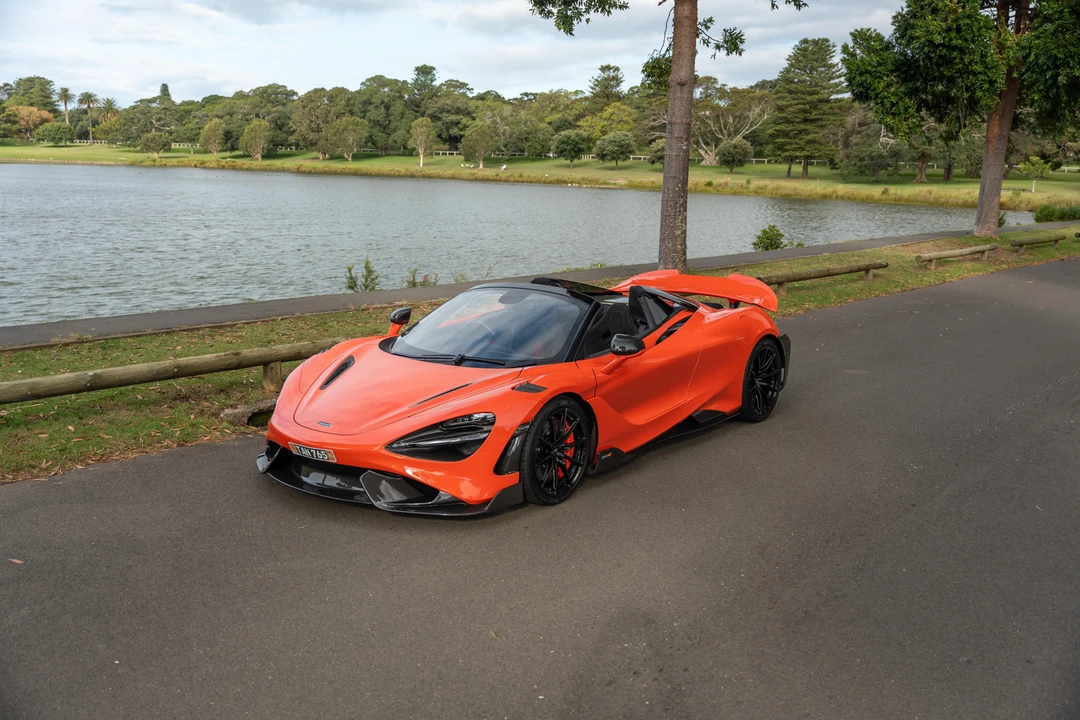 2022 McLaren 765LT Spider - Image 8 of 31
