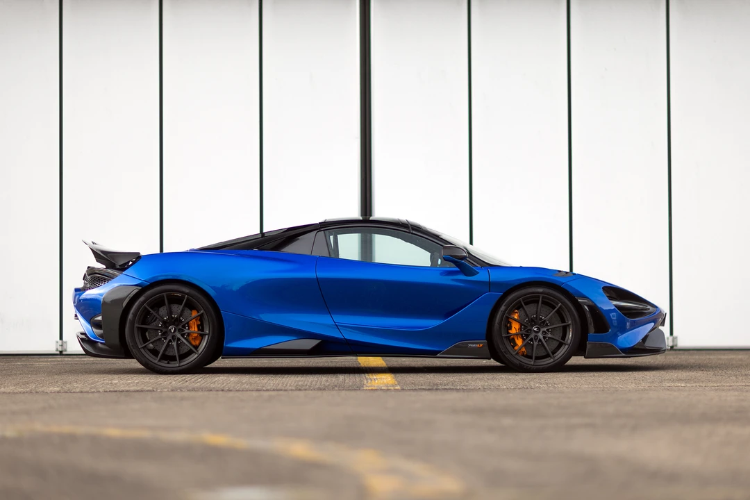 2022 McLaren 765LT Spider - Image 4 of 31