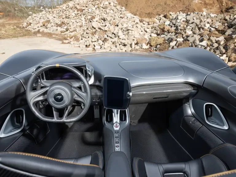 2022 McLaren Elva - Image 18 of 31